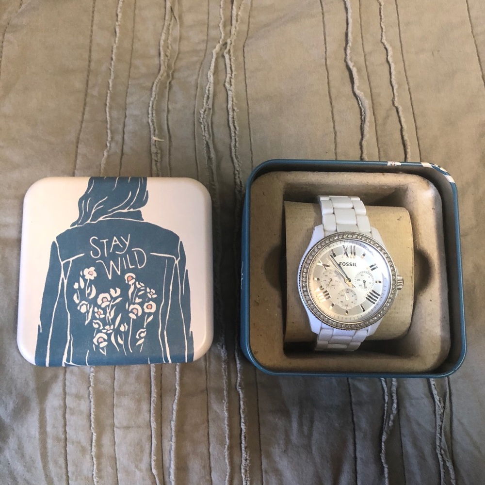 White Fossil Watch